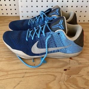 Kobe 11 xl low brave blue.